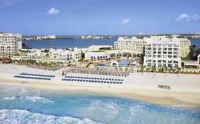 Gran Caribe Real Resort